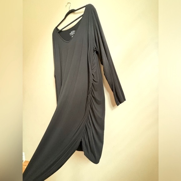 Torrid Sz 4 (Plus Sz US 4X) Super Soft Elbow Sleeve Bodycon Ruched Dress Black - Picture 6 of 15